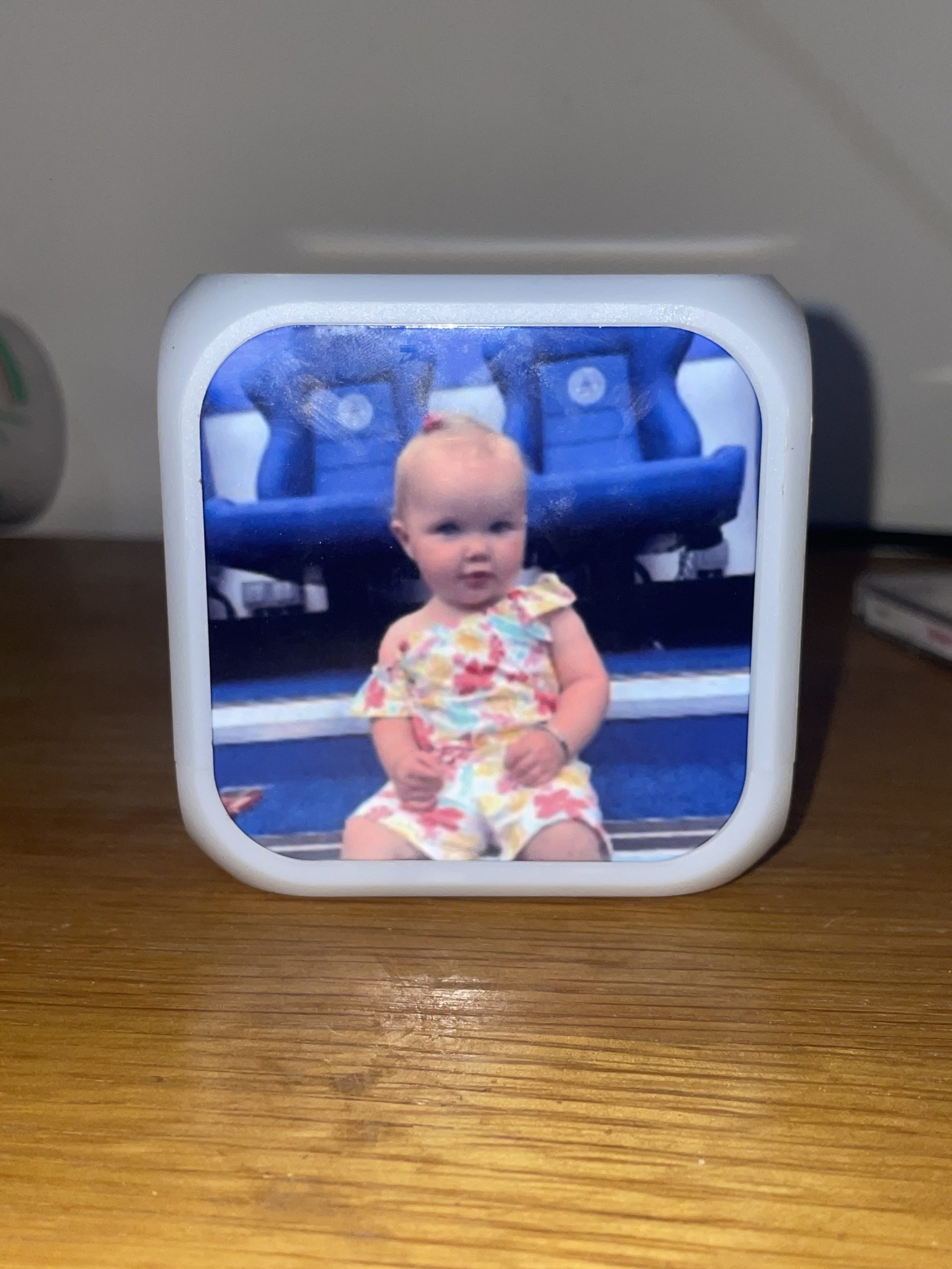 Custom colour changing alarm clock - Image 3