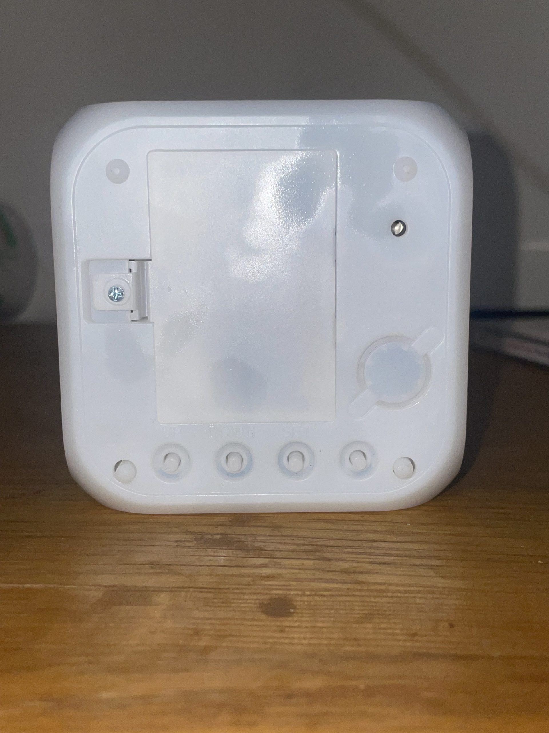 Custom colour changing alarm clock - Image 5